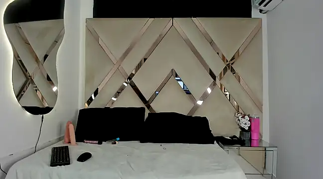 cataleyaxht online show from 03/21/25, 01:12