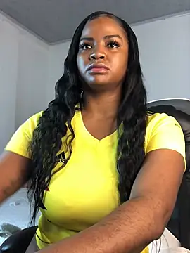 Snapshot of ValerieBlakee chatting on 07/07/26, 11:47 ValerieBlakee online show from 07/07/26, 11:47