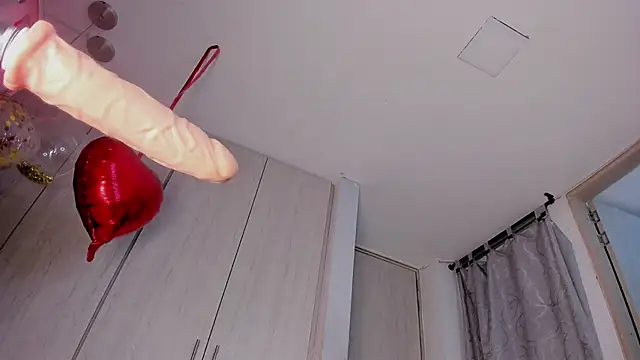 ValentinoMoreti online show from 02/13/26, 05:58