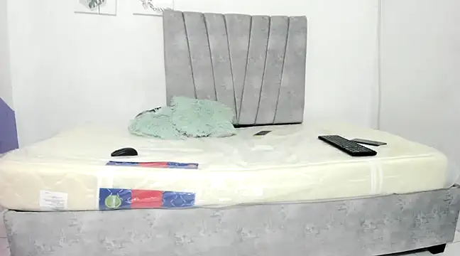 Luna  ho online show from 03/09/25, 09:57