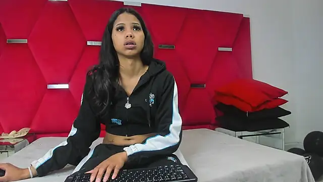 Kendall 6669 online show from 10/21/25, 01:23