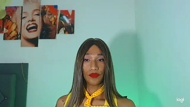 Snapshot of red_veltet chatting on 11/20/25, 01:17 red veltet online show from 11/20/25, 01:17