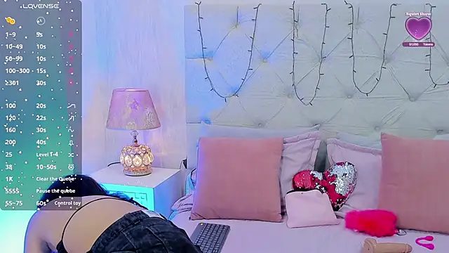 Snapshot of goth_tasha chatting on 09/10/25, 07:47 goth tasha online show from 09/10/25, 07:47