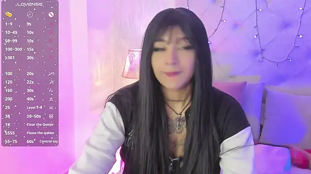 Snapshot of goth_tasha chatting on 12/16/25, 07:30 goth tasha online show from 12/16/25, 07:30