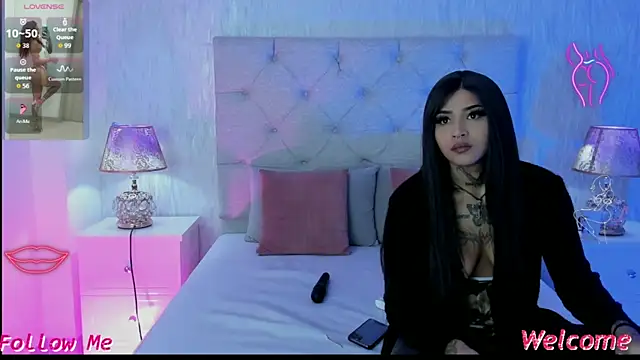 Snapshot of goth_tasha chatting on 05/02/26, 12:43 goth tasha online show from 05/02/26, 12:43