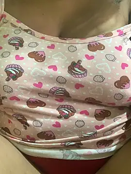 Snapshot of Mulatab chatting on 03/20/25, 12:43 Mulatab online show from 03/20/25, 12:43