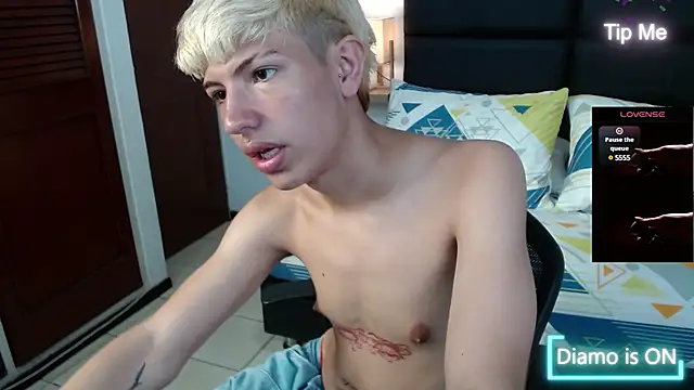 Snapshot of matteo_foxx chatting on 03/04/25, 07:01 matteo foxx online show from 03/04/25, 07:01