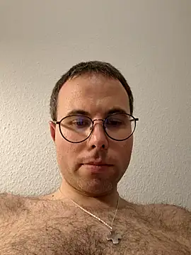 Simonudist online show from 12/18/25, 08:59