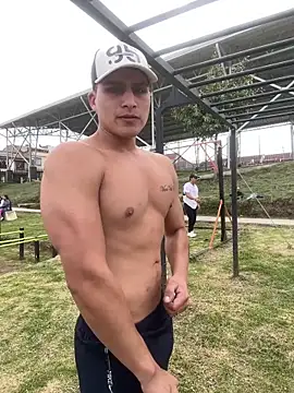 MaxxxSteil online show from 02/05/26, 08:46