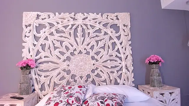 Snapshot of AnnieGibbyns chatting on 04/09/26, 04:23 AnnieGibbyns online show from 04/09/26, 04:23