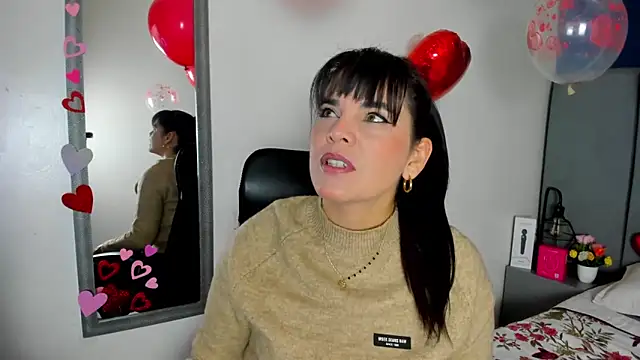 laura hotties online show from 02/17/26, 12:45