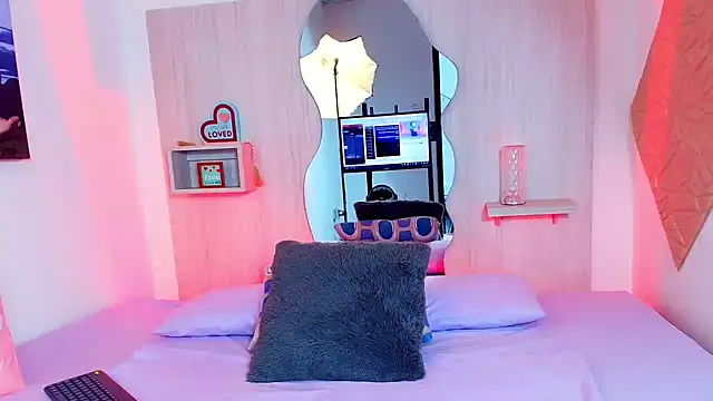 ZaraRousse online show from 10/09/25, 03:26