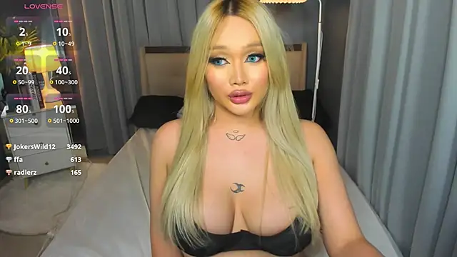 KylieSonique online show from 03/12/25, 08:19