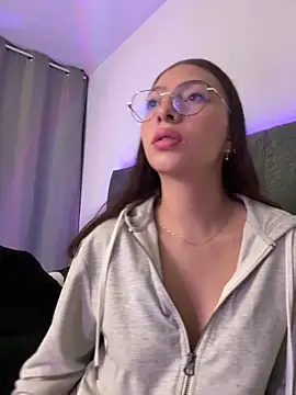 Dirty-Bunnyyy online show from 04/28/26, 03:00