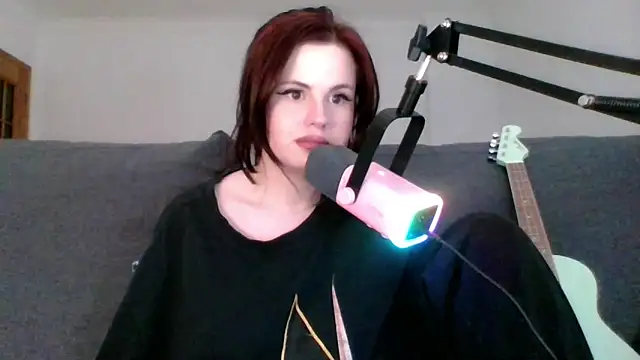 Della Ideal online show from 03/05/25, 05:39