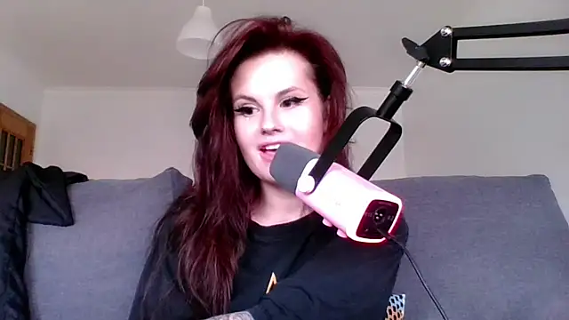 Della Ideal online show from 03/15/25, 04:43