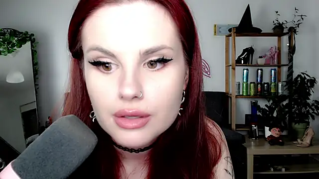 Della Ideal online show from 09/28/25, 06:13