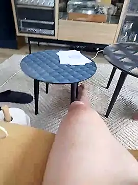 Snapshot of Davestco31 chatting on 10/19/25, 12:39 Davestco31 online show from 10/19/25, 12:39