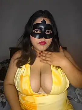 Snapshot of Mazzakiinn chatting on 01/10/26, 11:45 Mazzakiinn online show from 01/10/26, 11:45