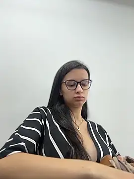 Snapshot of Soy_Sara7 chatting on 05/16/26, 11:31 Soy Sara7 online show from 05/16/26, 11:31
