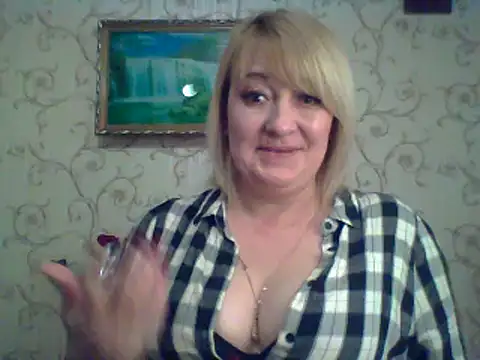 Snapshot of ArielXLoveresss chatting on 03/10/25, 03:20 ArielXLoveresss online show from 03/10/25, 03:20