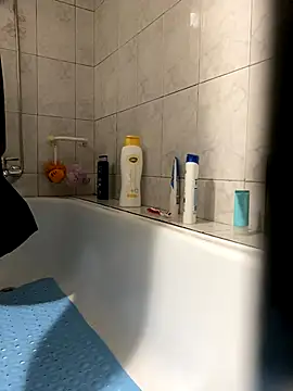 Snapshot of rogerdik76 chatting on 11/03/25, 11:59 rogerdik76 online show from 11/03/25, 11:59