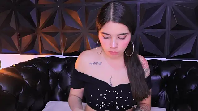 DaphneGlas online show from 03/10/25, 08:12