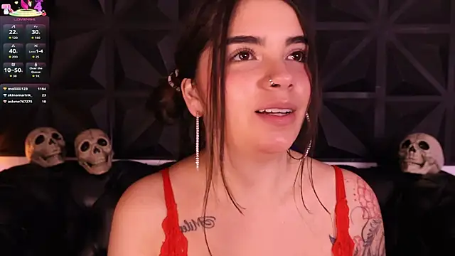 DaphneGlas online show from 10/28/25, 01:03