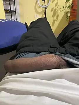 Snapshot of Pretosafado23cm chatting on 03/12/25, 07:59 Pretosafado23cm online show from 03/12/25, 07:59