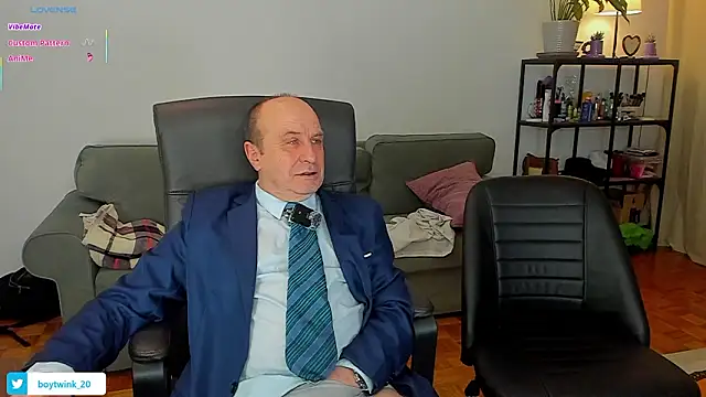 Snapshot of masterboy50 chatting on 03/07/26, 04:04 masterboy50 online show from 03/07/26, 04:04