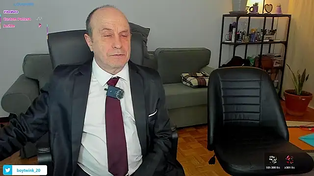 Snapshot of masterboy50 chatting on 03/08/26, 08:01 masterboy50 online show from 03/08/26, 08:01