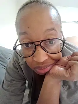 Snapshot of xyz089 chatting on 02/27/25, 06:07 xyz089 online show from 02/27/25, 06:07