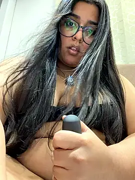 Snapshot of virginbrunette99 chatting on 01/08/26, 05:21 virginbrunette99 online show from 01/08/26, 05:21