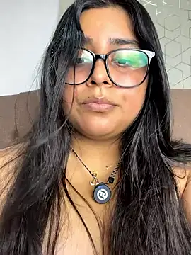 Snapshot of virginbrunette99 chatting on 02/07/26, 05:00 virginbrunette99 online show from 02/07/26, 05:00