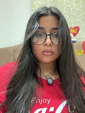 Snapshot of virginbrunette99 chatting on 02/15/26, 06:10 virginbrunette99 online show from 02/15/26, 06:10