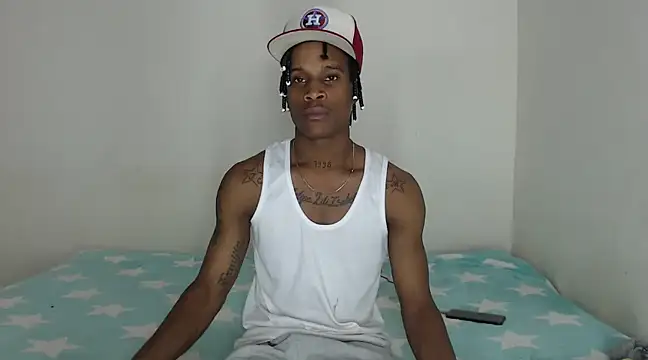 Snapshot of thomas_love11 chatting on 03/09/25, 12:00 thomas love11 online show from 03/09/25, 12:00