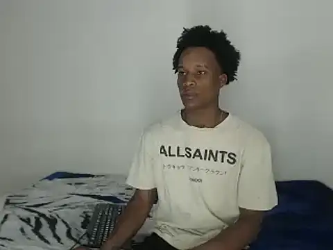 Snapshot of thomas_love11 chatting on 03/18/25, 11:42 thomas love11 online show from 03/18/25, 11:42