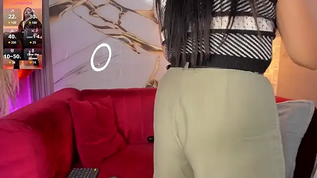 Snapshot of Bella_williamss_ chatting on 11/05/25, 07:47 Bella williamss online show from 11/05/25, 07:47