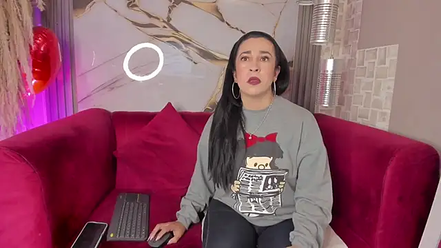 Snapshot of Bella_williamss_ chatting on 11/24/25, 07:46 Bella williamss online show from 11/24/25, 07:46