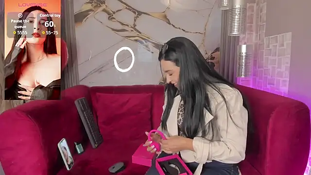 Snapshot of Bella_williamss_ chatting on 11/29/25, 08:12 Bella williamss online show from 11/29/25, 08:12