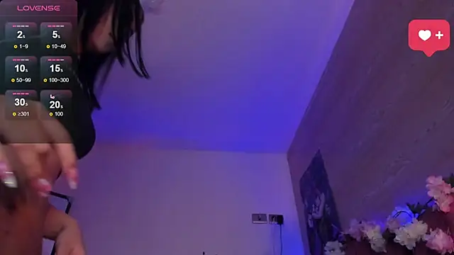 Snapshot of Minami_Nakamura chatting on 10/07/25, 12:30 Minami Nakamura online show from 10/07/25, 12:30