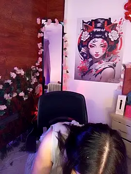 Snapshot of Minami_Nakamura chatting on 11/08/25, 09:53 Minami Nakamura online show from 11/08/25, 09:53