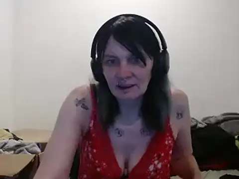 Snapshot of Hotmodel1984 chatting on 07/01/26, 02:13 Hotmodel1984 online show from 07/01/26, 02:13