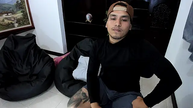 maxflurry  online show from 03/09/25, 03:54