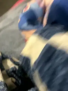 Snapshot of zou_9997 chatting on 01/11/26, 01:32 zou 9997 online show from 01/11/26, 01:32