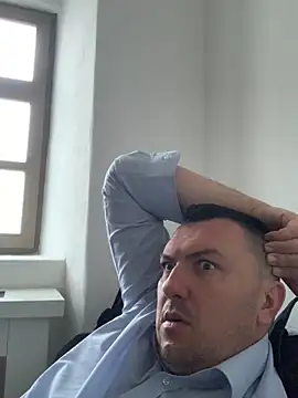 Snapshot of Mike8523 chatting on 03/15/26, 05:24 Mike8523 online show from 03/15/26, 05:24