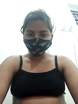 Snapshot of heena-3678 chatting on 03/05/25, 05:39 heena-3678 online show from 03/05/25, 05:39