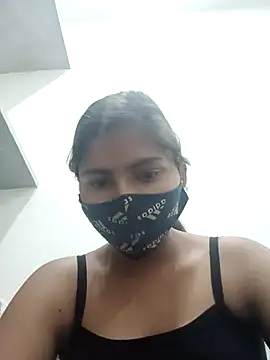 Snapshot of heena-3678 chatting on 03/14/25, 04:40 heena-3678 online show from 03/14/25, 04:40