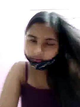 Snapshot of heena-3678 chatting on 04/04/26, 02:58 heena-3678 online show from 04/04/26, 02:58