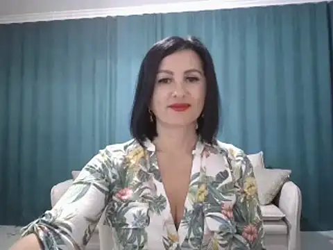 Snapshot of Rosa_Angie chatting on 03/05/25, 03:18 Rosa Angie online show from 03/05/25, 03:18